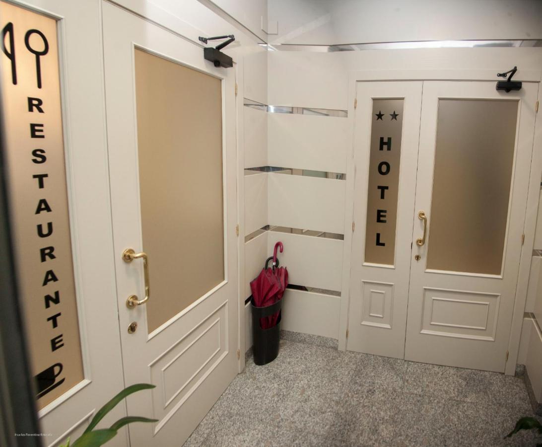 Hotel San Briz A Pontenova Bagian luar foto